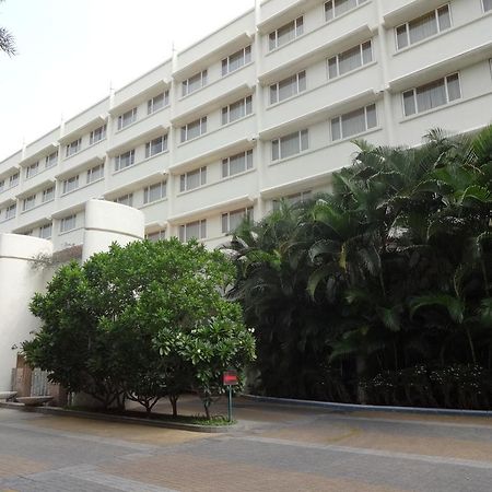 Ellaa Hotel Gachibowli Hyderabad Exterior photo
